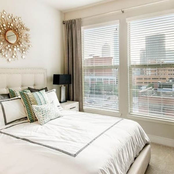 Downtown Dallas Apartments 555 Ross Avenue Apartments